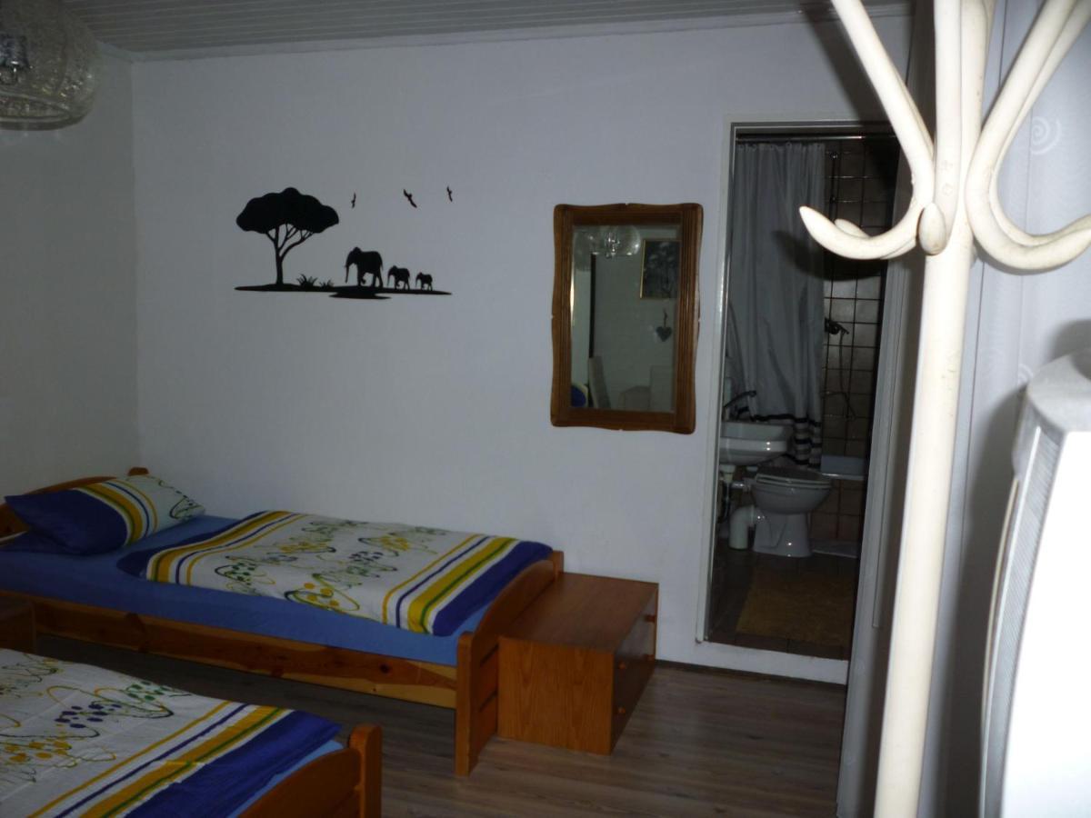 Gasthaus - Pension Am Buchberg Monchsdeggingen Zewnętrze zdjęcie